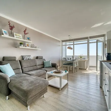 - Haus E, App 0e0708 Apartment